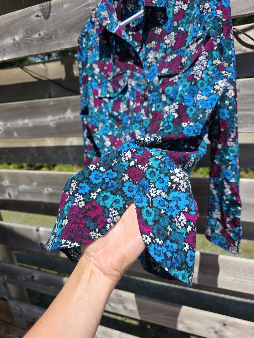 Floral Button-Up Blouse | Size Medium - Picture 8 of 11